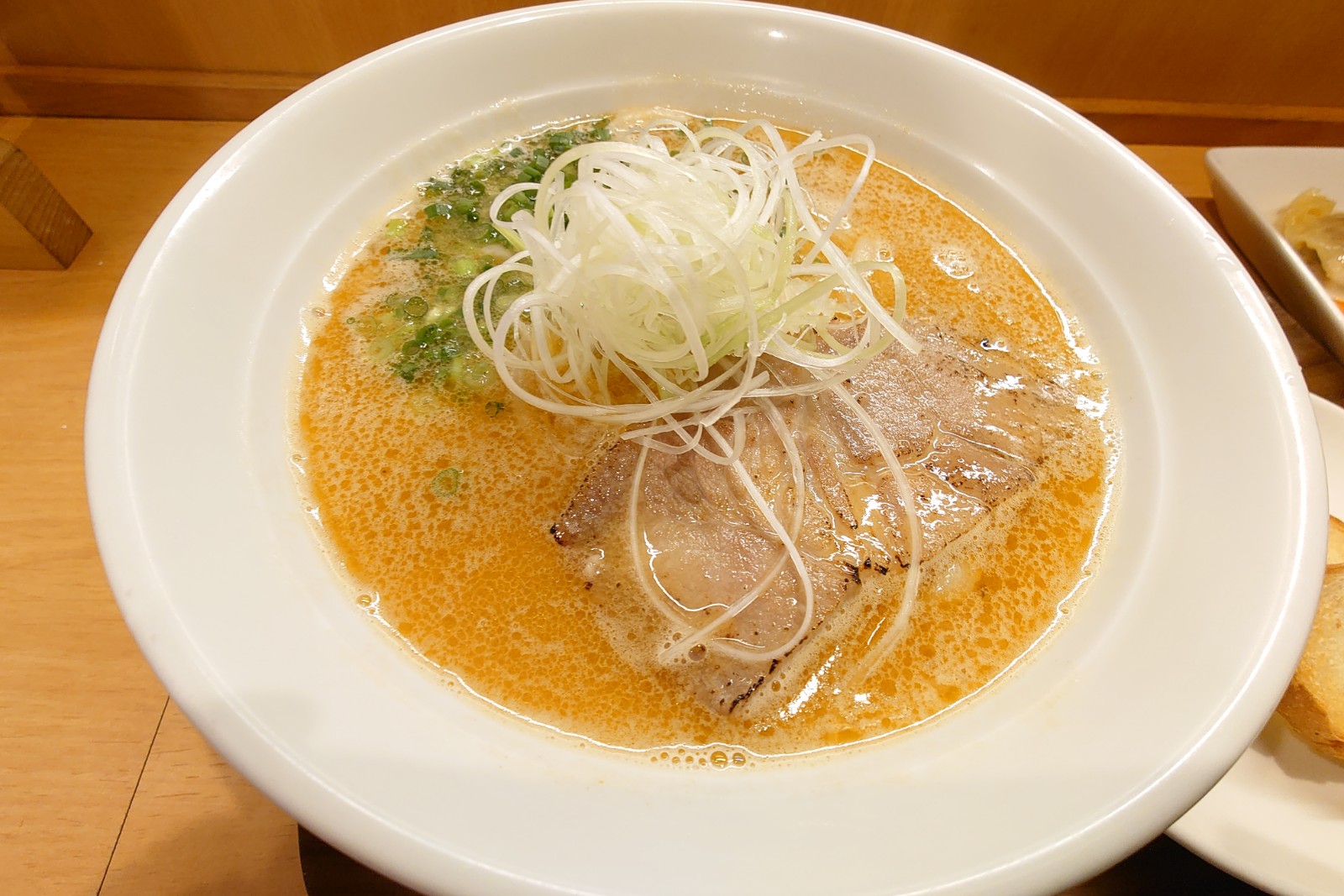 家族のらーめん食堂はないち,えびしお麺