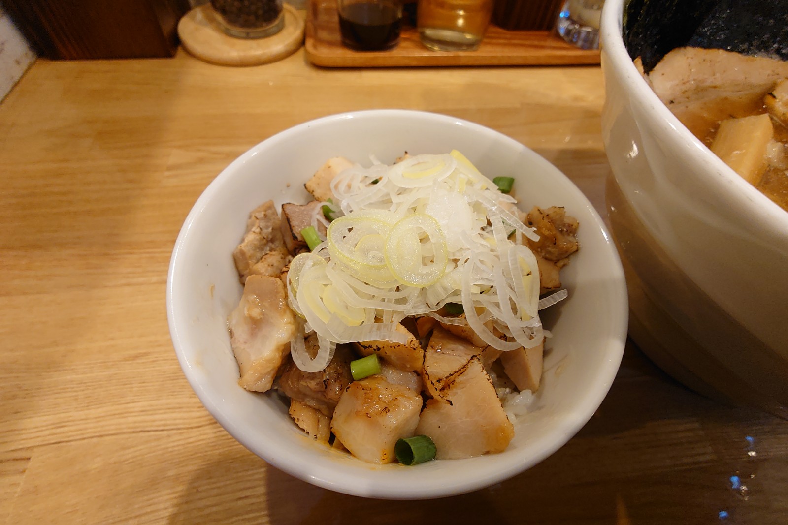 麺屋 琥珀,ミニチャーシュー丼