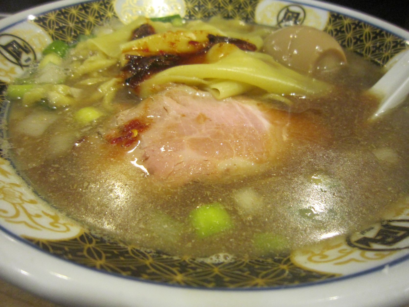 すごい煮干ラーメン