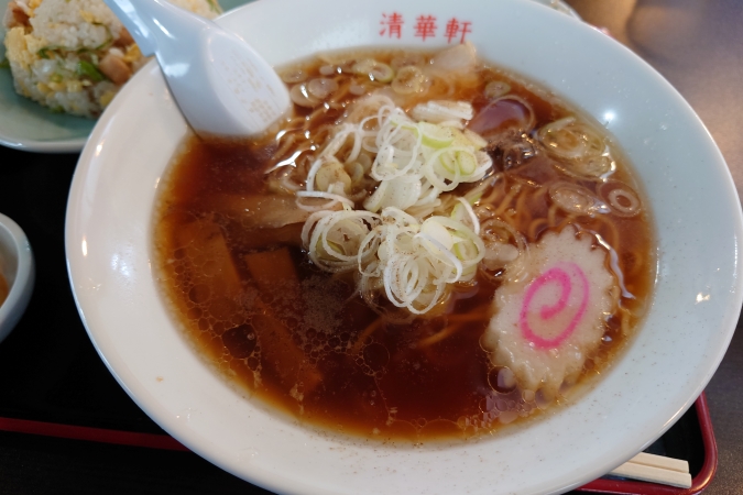 醤油ラーメン,チャーハンセット,清華軒