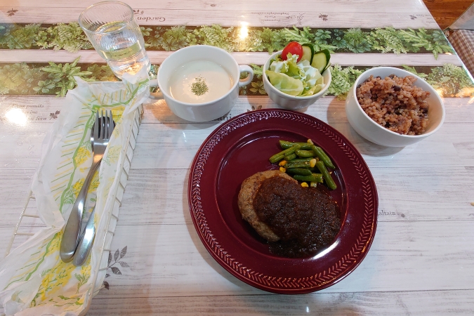 鹿肉のハンバーグセット Bセット(酵素玄米・<br>
スープ・ミニサラダ,メニュー,きこりのこみち