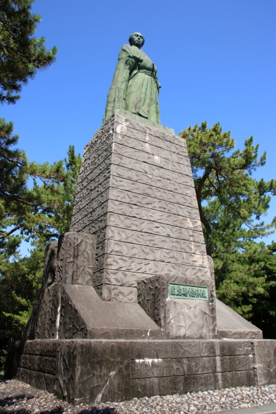 坂本龍馬像,桂浜