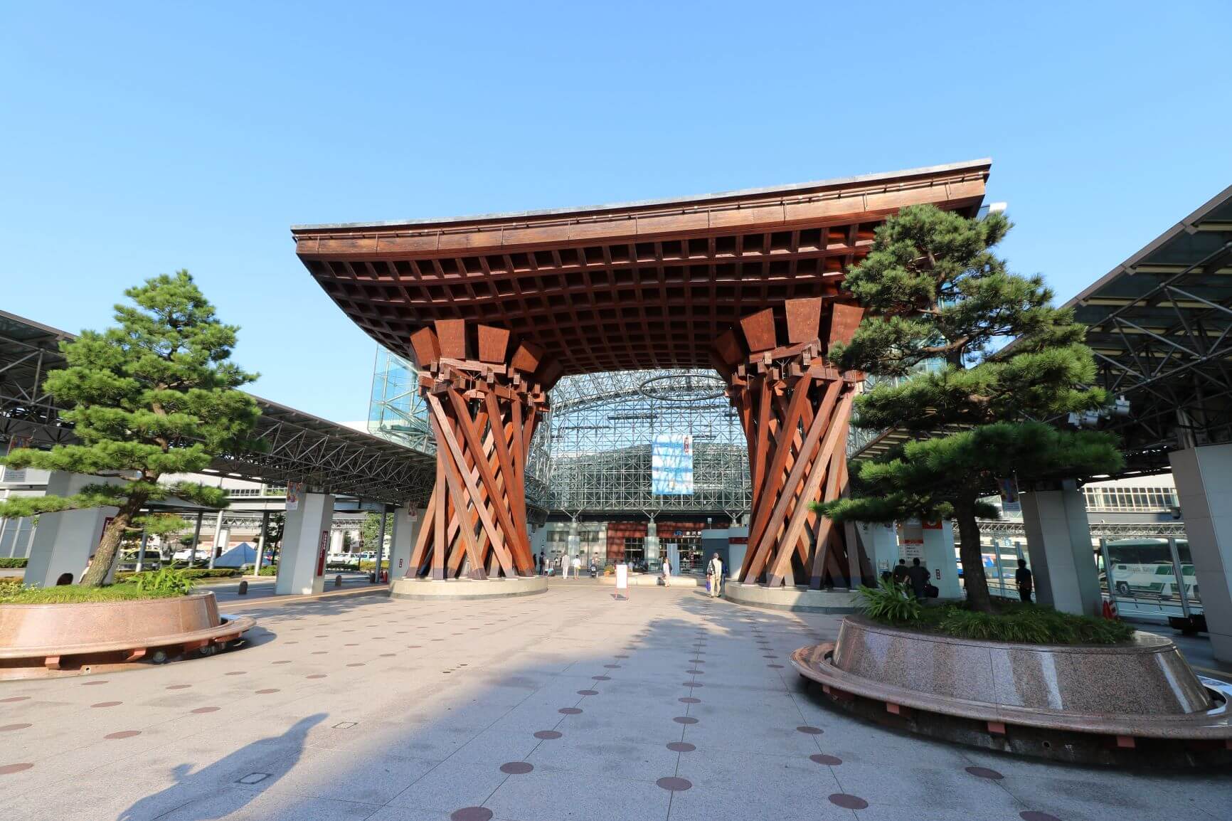 JR金沢駅