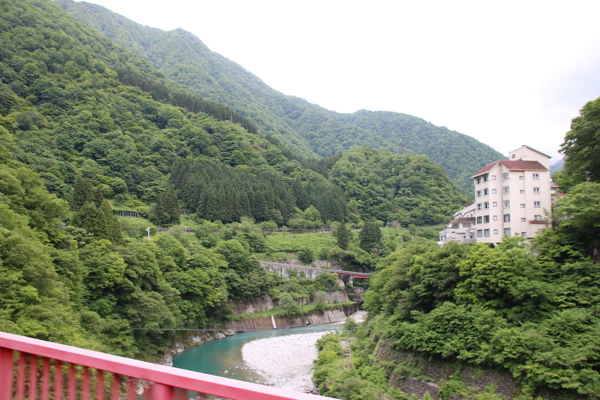 黒部峡谷鉄道