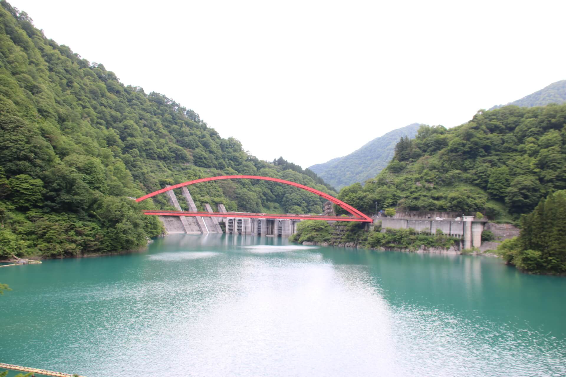 黒部峡谷鉄道