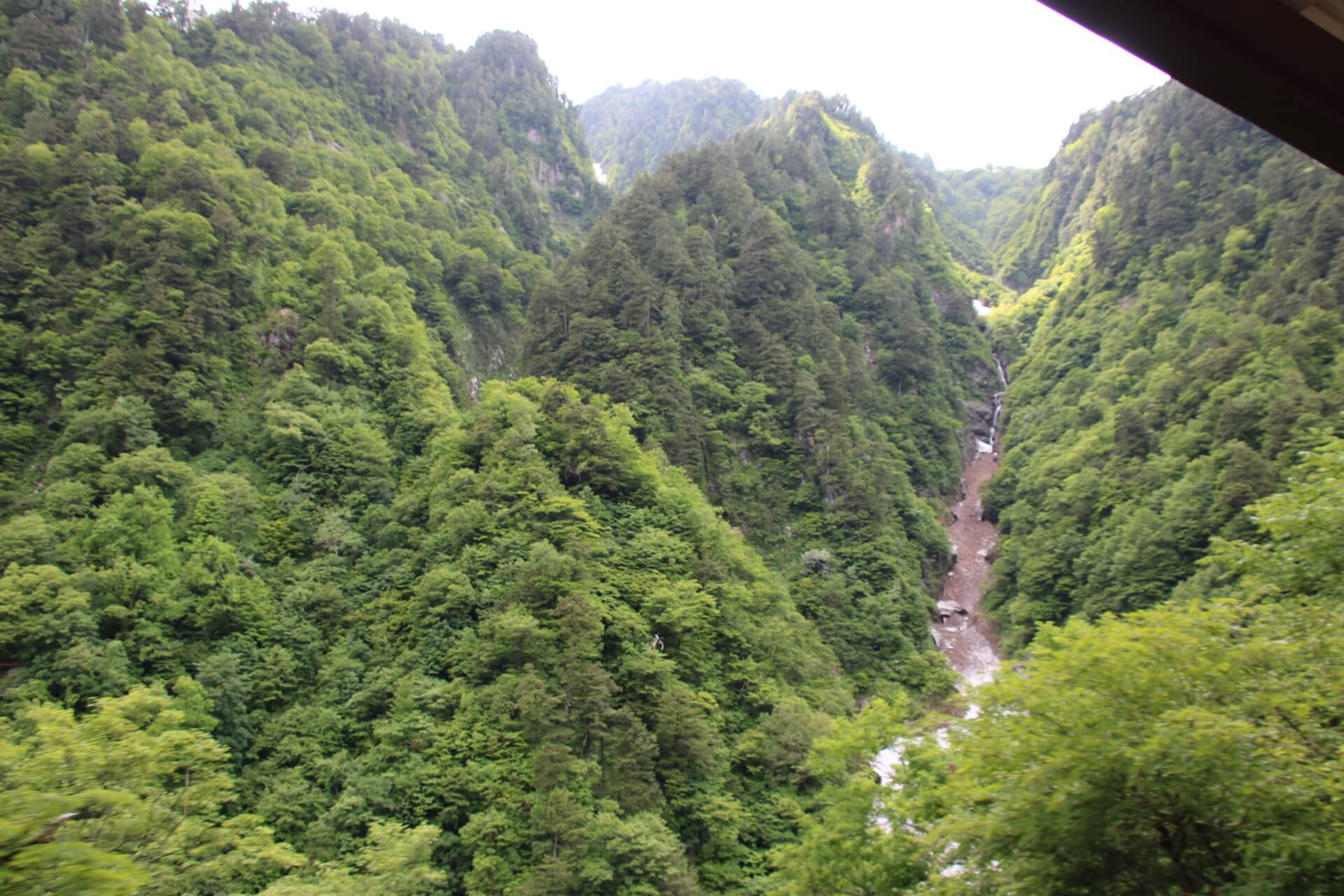 出し六峰,黒部峡谷鉄道