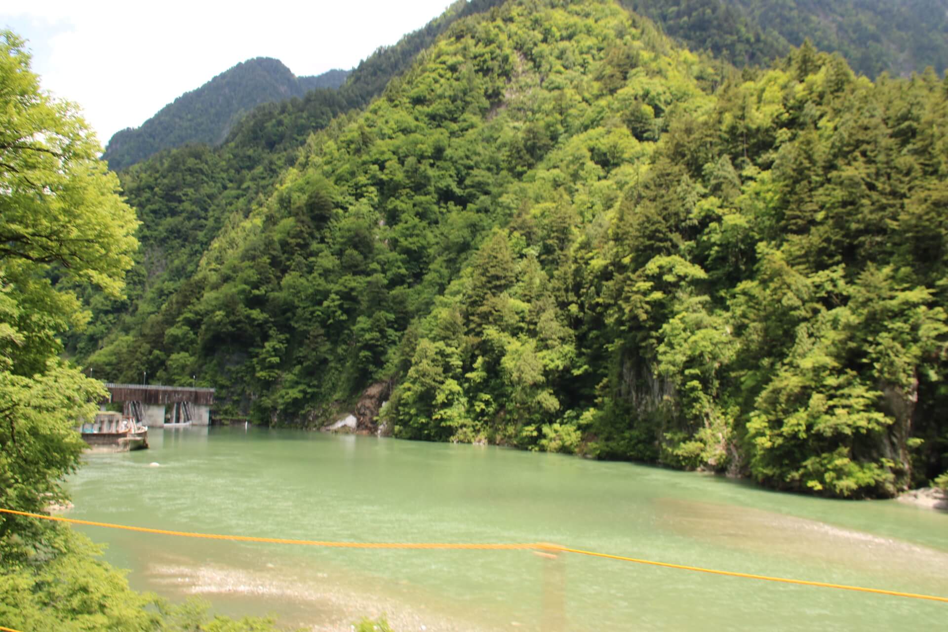 黒部峡谷鉄道