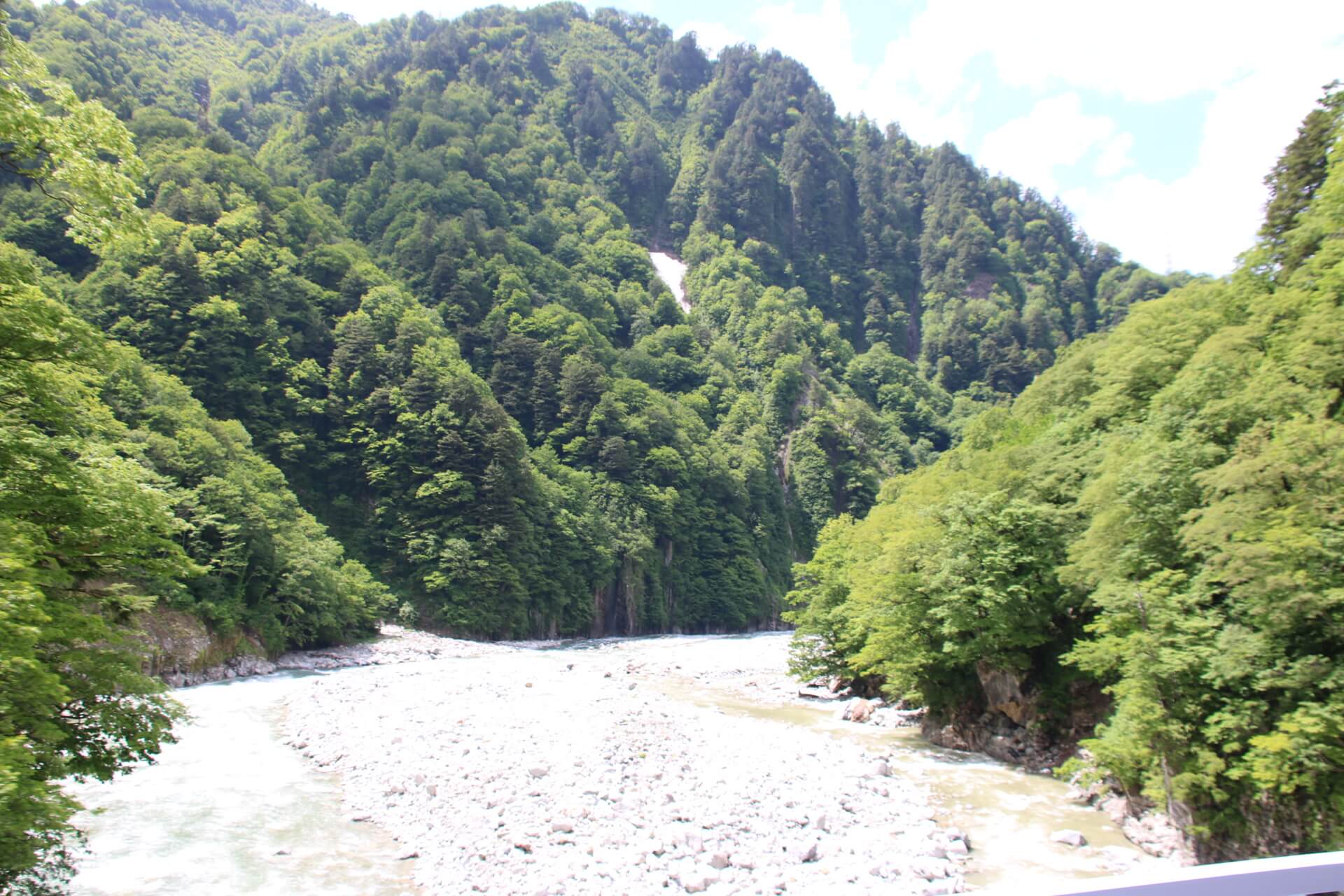 黒部峡谷鉄道