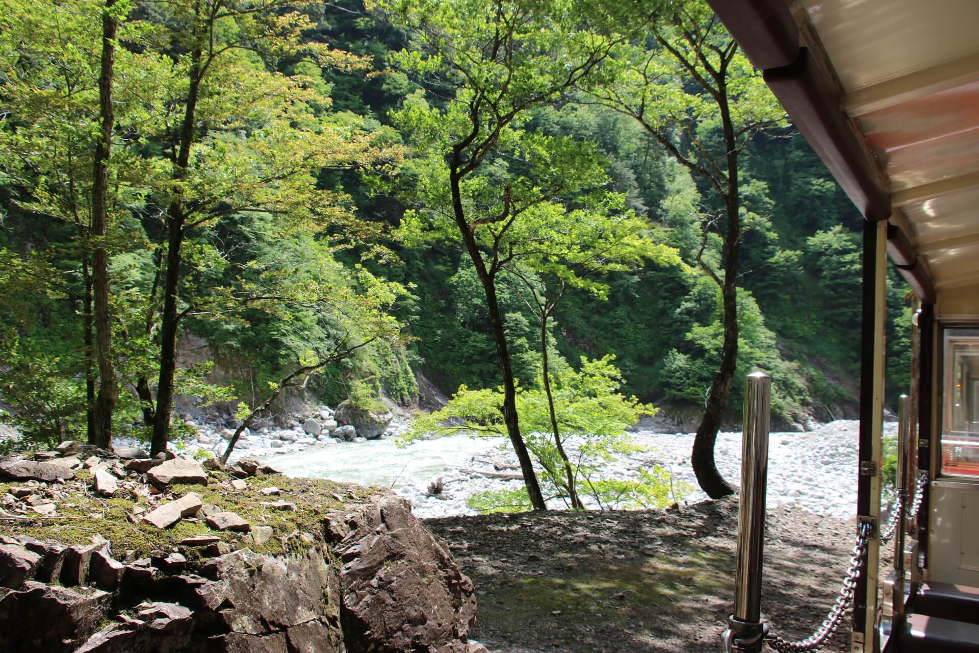 黒部峡谷鉄道