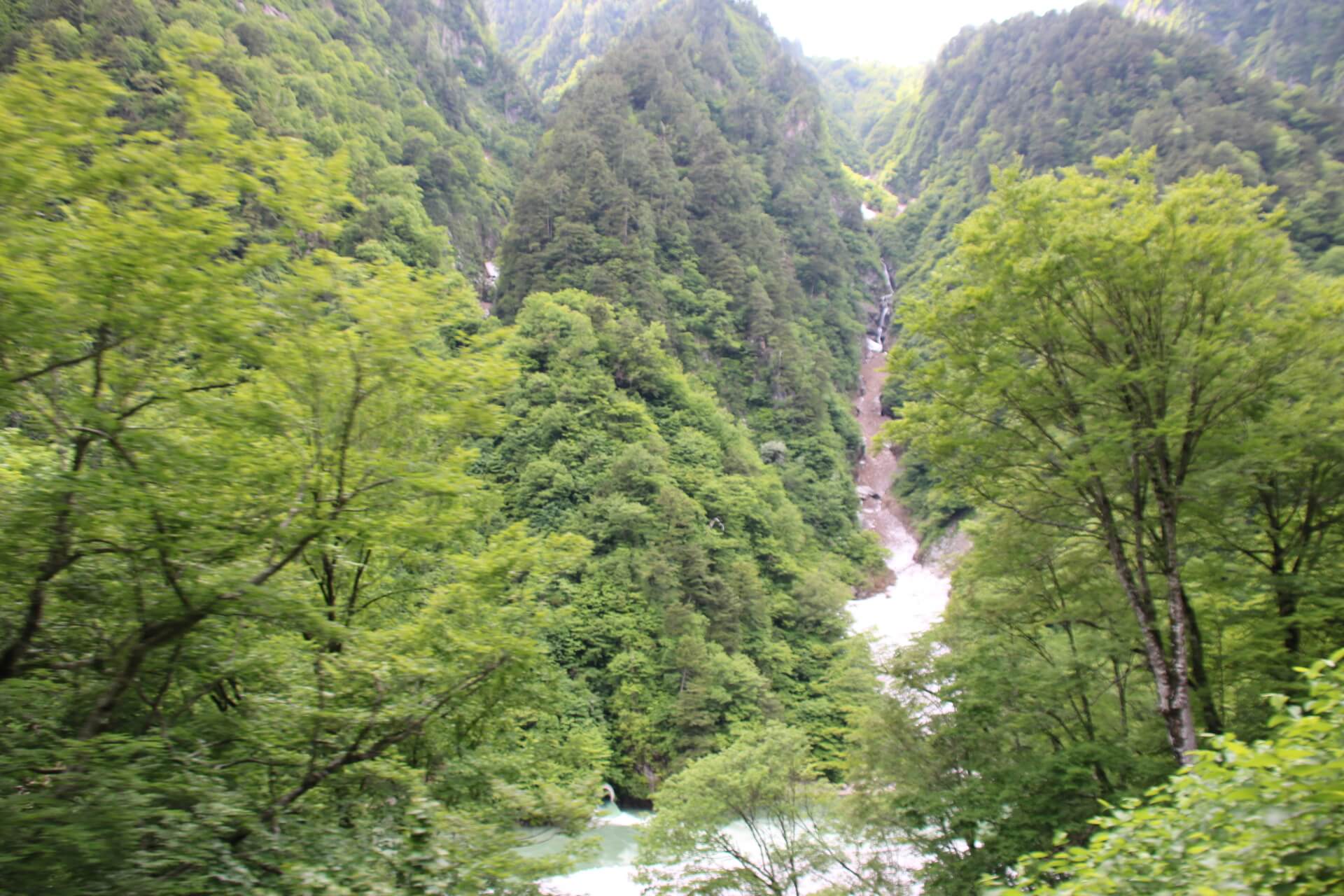 黒部峡谷鉄道