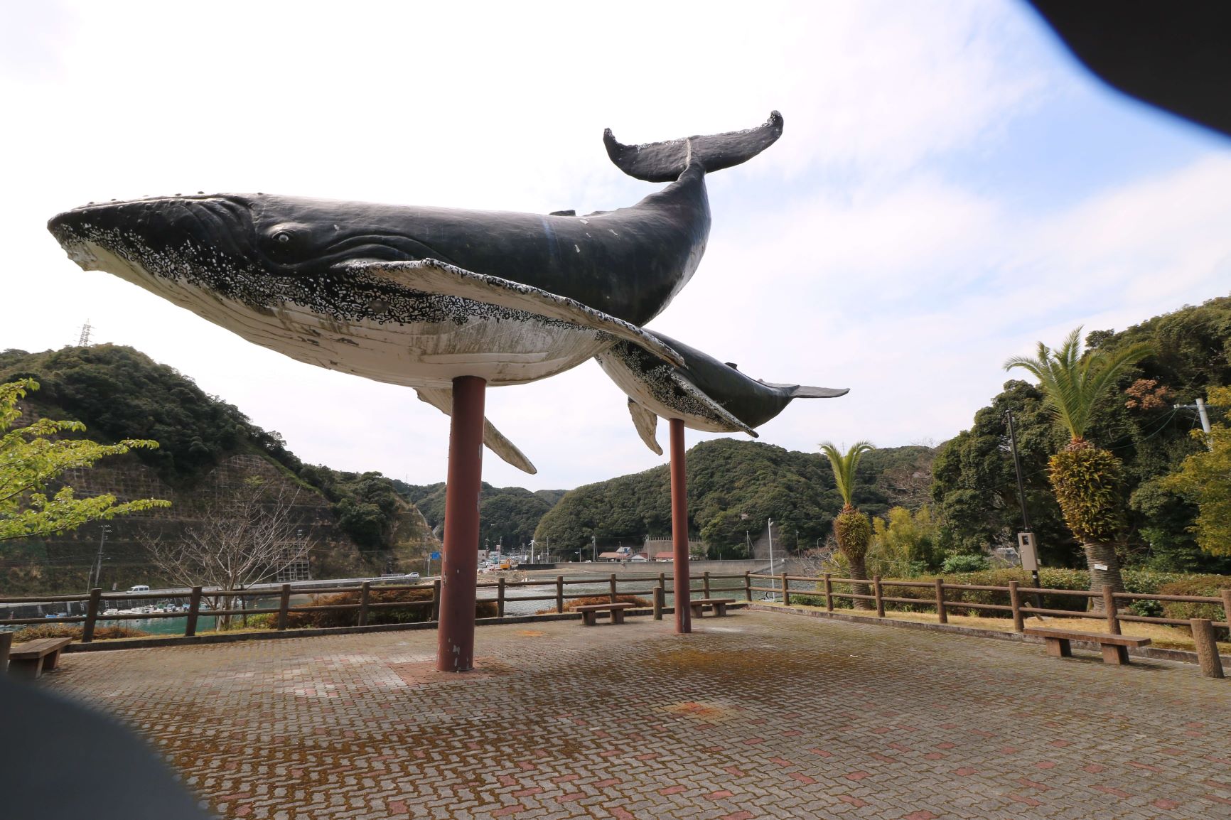 太地町クジラのオブジェ