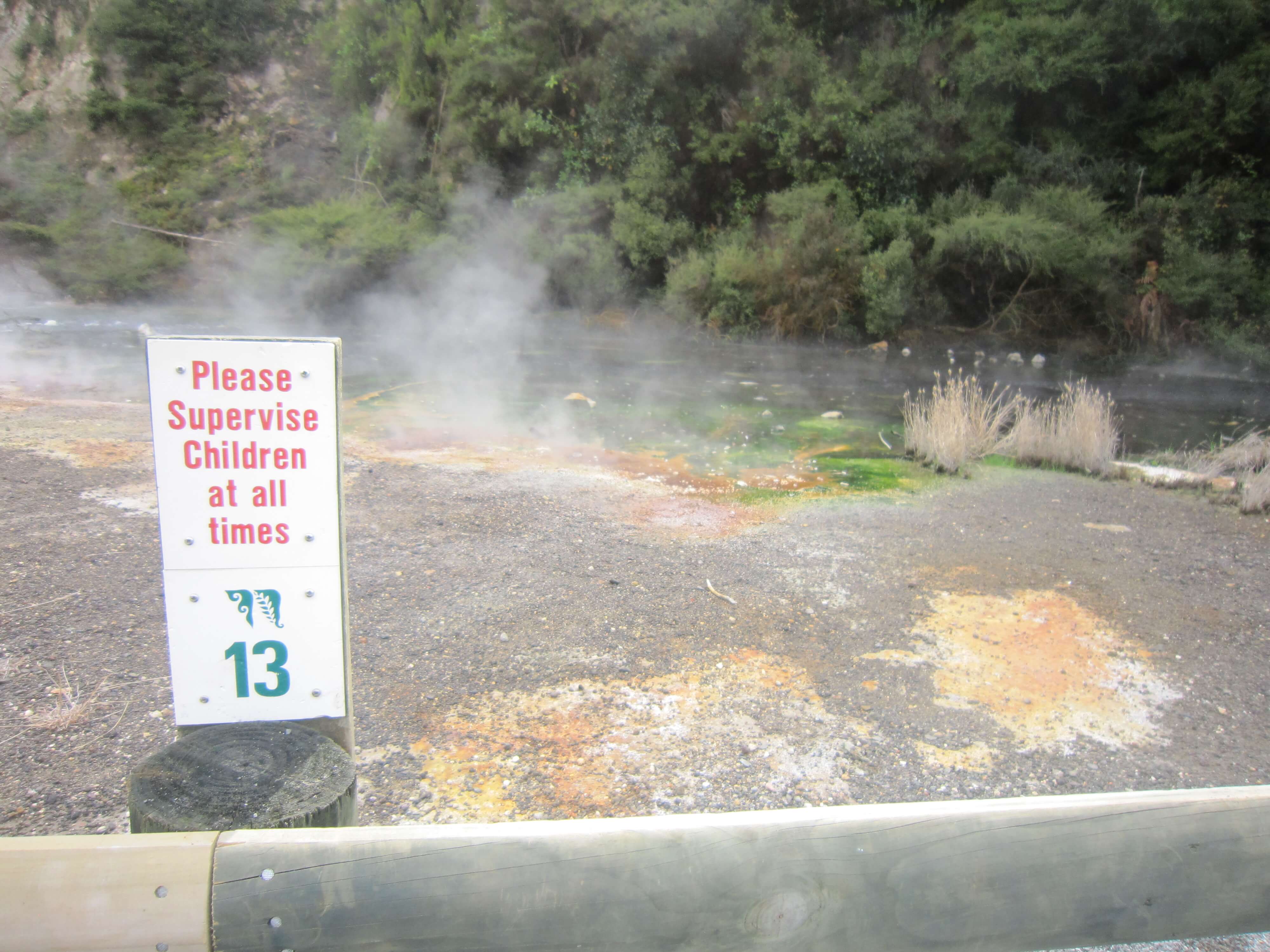 ワイマング火山渓谷