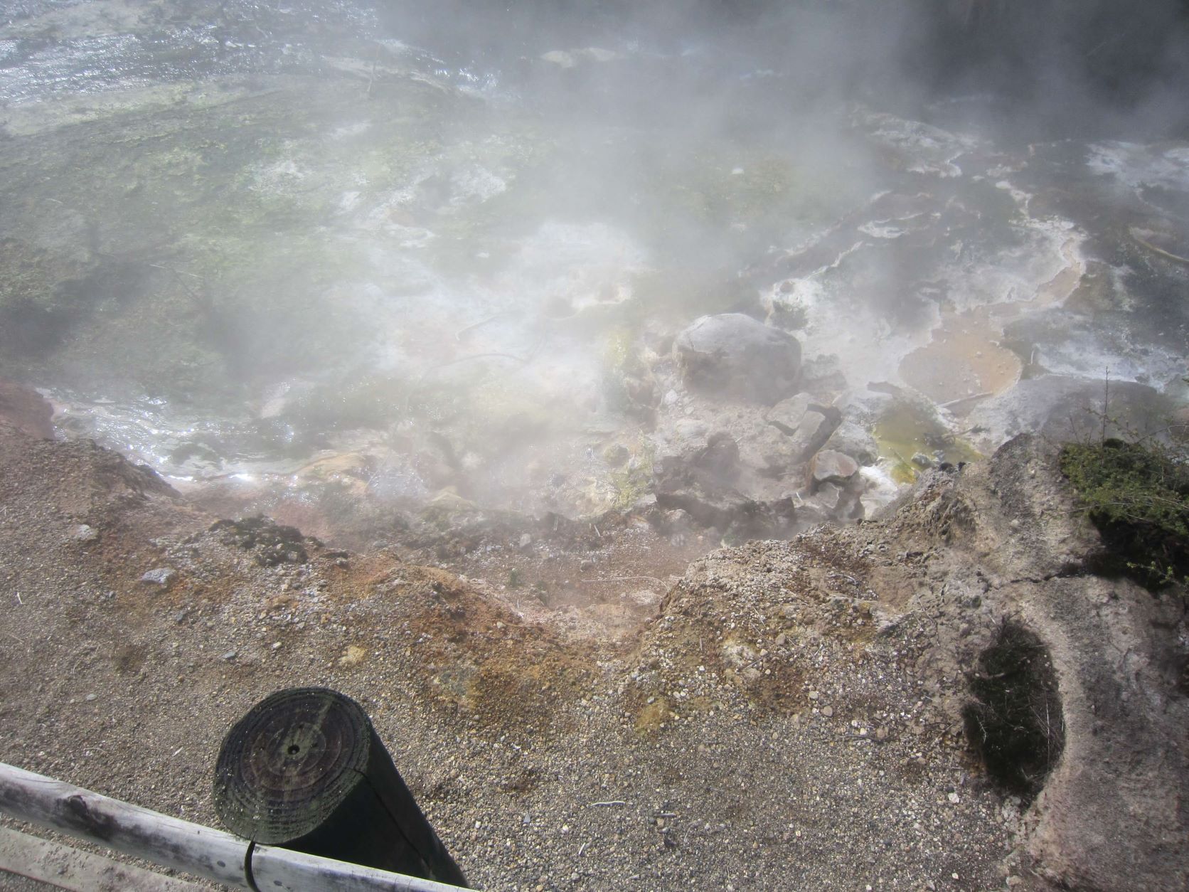 ワイマング火山渓谷