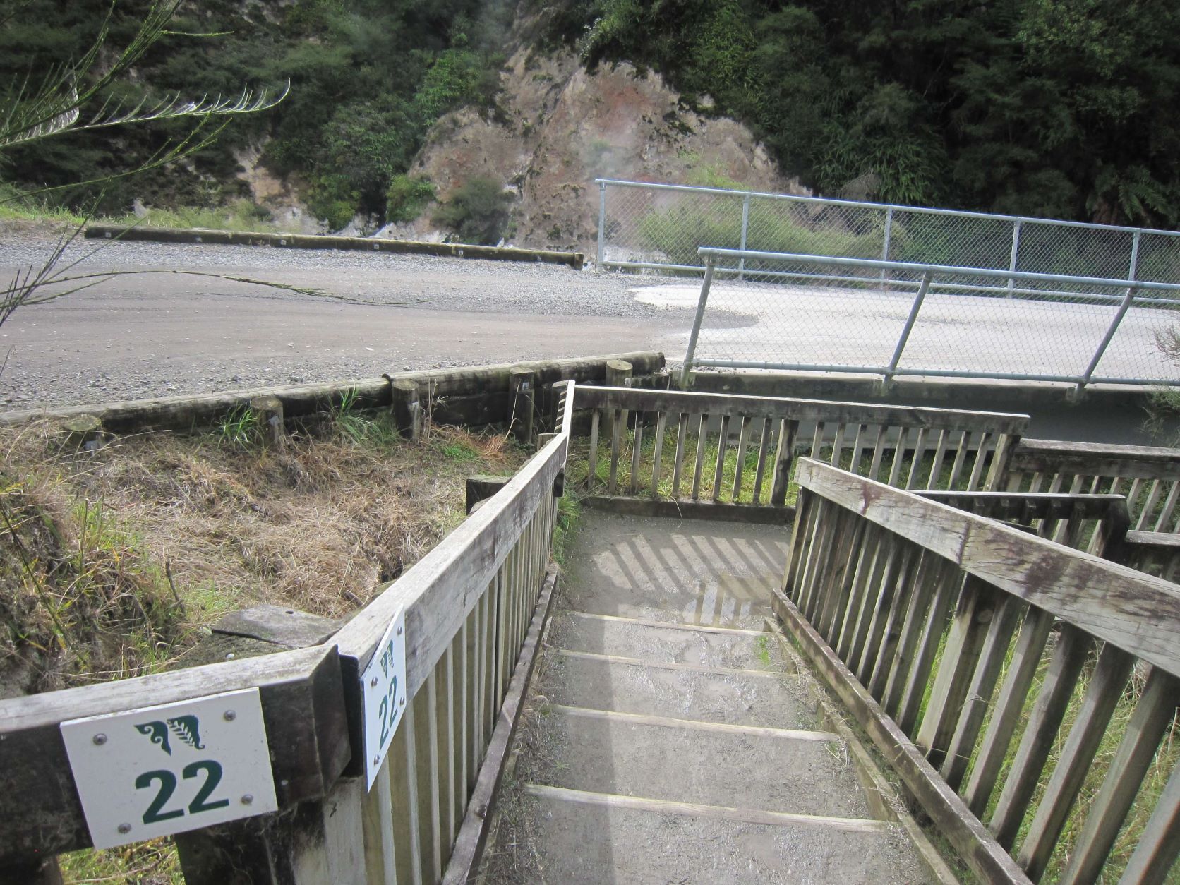 ワイマング火山渓谷